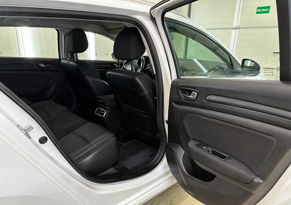 Renault Megane cena 41690 przebieg: 219700, rok produkcji 2019 z Sławków małe 46